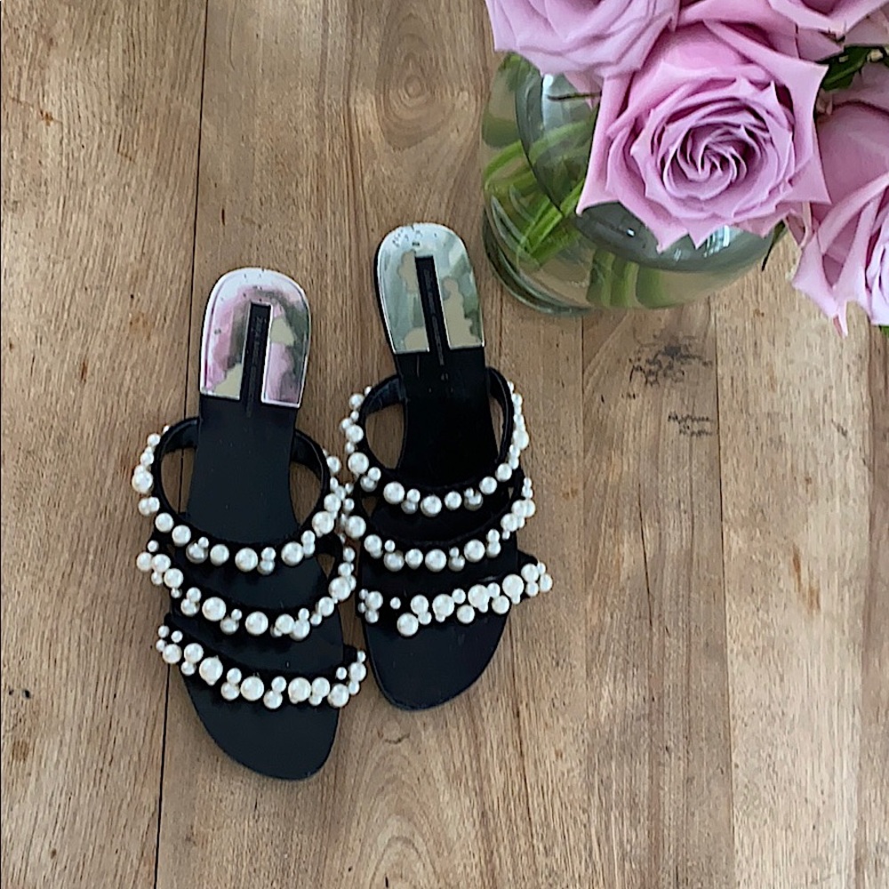 Zara collection size 41 pearl flat sandals